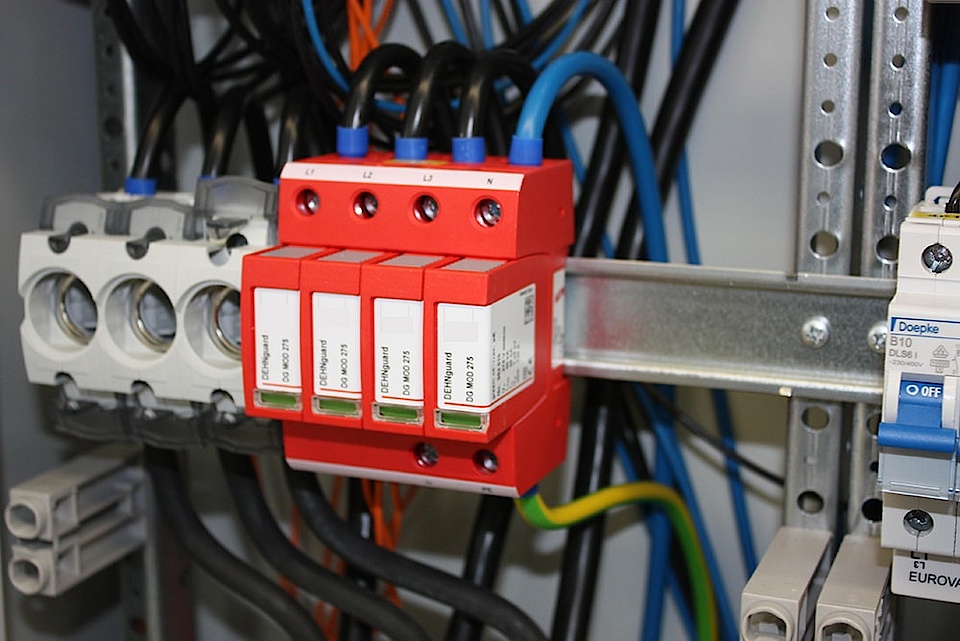 U berspannungsschutz bei Elektro-Füchse GmbH in Ilmenau